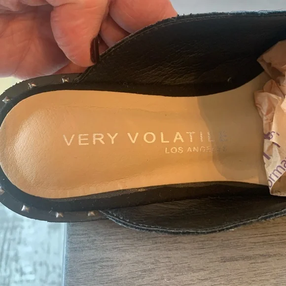 NWOT Black Calf Hair mules with silver stud detail. Sz 7.5 - Picture 15 of 15